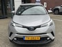 Toyota C-HR 1.8 Hybrid Style KEYLESS LED JBL-AUDIO STOELVERWARMING PARK-ASSIST PARK-SENSOREN LM-VELGEN CAMERA
