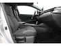Toyota C-HR 1.8 Hybrid Style | Navigatie | Dodehoek detectie | Stoelverwarming | Parkeersensoren voor/achter | Apple Carplay / Android Auto | Keyless | Adaptive Cruise | Clima | 18 inch