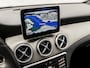 Mercedes-Benz CLA 180 Sport (GROOT NAVIGATIE, CAMERA, ZWART HEMEL, STOELVERWARMING, GETINT GLAS, HALF LEDER, XENON, GETINT GLAS, KEYLESS START, WITTE STIKSELS,
