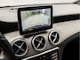 Mercedes-Benz CLA 180 Sport (GROOT NAVIGATIE, CAMERA, ZWART HEMEL, STOELVERWARMING, GETINT GLAS, HALF LEDER, XENON, GETINT GLAS, KEYLESS START, WITTE STIKSELS,