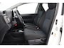 Toyota Yaris 1.0 VVT-i Aspiration | Origineel NL | Trekhaak | Navigatie | Airco | Camera | 15 inch | Bluetooth