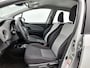 Toyota Yaris 1.5 Hybrid Dynamic Limited | Dealeronderhouden | Camera | Climate control | Metallic lak |