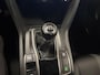Honda Civic 1.0 i-VTEC Elegance AIRCO NAVIGATIE BLUETOOTH STOELVERWARMING CRUISE CONTROL ACHTERRUIT RIJ CAMERA PARKEERSENSOREN VOOR/ACHTER LM VELGEN ZEER MOOIE AUTO