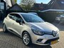Renault Clio 0.9 TCe Limited Navi Clima Cruise Park.Sens Trekhaak NAP NL-Auto Dealeronderhouden!