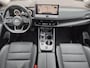 Nissan X-Trail 1.5 MHEV 163pk Tekna Automaat / HUD / Trekgewicht 2000 Kg / Elektrische achterklep / Apple Carplay Android Auto / Stuur-, Stoel en Achterbankverwarming / Adaptief CC / Rondomzicht camera / Voorruit verwarming /