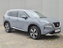 Nissan X-Trail 1.5 MHEV 163pk Tekna Automaat / HUD / Trekgewicht 2000 Kg / Elektrische achterklep / Apple Carplay Android Auto / Stuur-, Stoel en Achterbankverwarming / Adaptief CC / Rondomzicht camera / Voorruit verwarming /