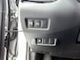 Toyota C-HR 2.0 Hybrid Style | Stoelverwarming | Climate control | Privacy glass | LM velgen |