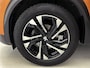 Peugeot 2008 SUV Allure 130pk | Navigatie | Achteruitrijcamera | Stoelverwarming | Climate Control | Cruise Control | Parkeersensoren | Keyless start | Armsteun | Bluetooth | Apple CarPlay / Android Auto | DAB+ radio | All seasonbanden | Donker getint glas | 17" lichtmetalen velgen |