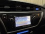 Toyota Auris 1.8 Hybrid Lease Pro *Panoramadak* Org.NL! / Leder / Camera / Afn. Trekhaak / Keyless / Stoelverwarming / Navigatie / Cruise / 17'' LMV