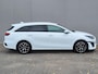 Kia Ceed Sportswagon 1.6 GDI PHEV ExecutiveLine Automaat / Fabrieksgarantie tot 03/2029/ Dealer onderhouden / Afn. trekhaak  1.300 kg / Lederen bekleding / Navigatie / Camera / Achterbank-, voorstoel- en stuurwielverwarming / geventileerde voorstoelen / Apple Carplay / Android Auto /