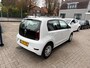 Volkswagen Up! 1.0 / 1E EIGENAAR / ZEER LUXE / ACHTERUITRIJCAMERA / CLIMATE CONTROL / CRUISE CONTROL / PARKEERSENSOREN / NL AUTO