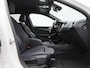 BMW 1-Serie 118i Executive Edition 140 Pk | Sportstoelen |  Cruise Control | LED | Climate Control | Navigatiesysteem | Digitaal Dashboard | Parkeersensoren | 17 Inch