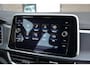 Volkswagen T-Roc 1.5 TSI Style 150Pk Automaat | Navigatie | Stoelverwarming | Achteruitrijcamera