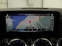 Mercedes-Benz B-klasse 200 Business Solution AMG | Half Leder/Alcantara | Stoelverwarming | Sfeerverlichting | Camera | Navigatie