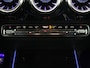 Mercedes-Benz B-klasse 200 Business Solution AMG | Half Leder/Alcantara | Stoelverwarming | Sfeerverlichting | Camera | Navigatie