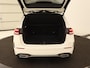 Mercedes-Benz B-klasse 200 Business Solution AMG | Half Leder/Alcantara | Stoelverwarming | Sfeerverlichting | Camera | Navigatie