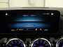 Mercedes-Benz B-klasse 200 Business Solution AMG | Half Leder/Alcantara | Stoelverwarming | Sfeerverlichting | Camera | Navigatie