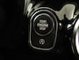 Mercedes-Benz B-klasse 200 Business Solution AMG | Half Leder/Alcantara | Stoelverwarming | Sfeerverlichting | Camera | Navigatie