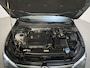Volkswagen Golf 1.5 eTSI 150pk DSG Highline Virtual Cockpit Stoelverwarming Navigatie Alcantara