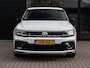 Volkswagen Tiguan 2.0 TSI 4Motion Highline Business R / Wegklapbare Trekhaak / Panoromadak / Stoelverwarming voor / Achteruitrijcamera