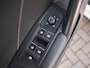 Volkswagen Tiguan 2.0 TSI 4Motion Highline Business R / Wegklapbare Trekhaak / Panoromadak / Stoelverwarming voor / Achteruitrijcamera
