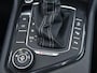 Volkswagen Tiguan 2.0 TSI 4Motion Highline Business R / Wegklapbare Trekhaak / Panoromadak / Stoelverwarming voor / Achteruitrijcamera