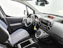 Peugeot Partner Tepee Active 110pk | Airco | Cruise Control | Donker getint glas | Radio/ CD-speler | Regensensor | Automatisch dimlicht | LED dagrijverlichting | Dealeronderhouden | Trekhaak | 2x Schuifdeur |