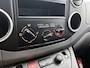Peugeot Partner Tepee Active 110pk | Airco | Cruise Control | Donker getint glas | Radio/ CD-speler | Regensensor | Automatisch dimlicht | LED dagrijverlichting | Dealeronderhouden | Trekhaak | 2x Schuifdeur |