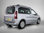 Peugeot Partner Tepee Active 110pk | Airco | Cruise Control | Donker getint glas | Radio/ CD-speler | Regensensor | Automatisch dimlicht | LED dagrijverlichting | Dealeronderhouden | Trekhaak | 2x Schuifdeur |