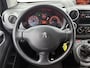 Peugeot Partner Tepee Active 110pk | Airco | Cruise Control | Donker getint glas | Radio/ CD-speler | Regensensor | Automatisch dimlicht | LED dagrijverlichting | Dealeronderhouden | Trekhaak | 2x Schuifdeur |