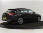 Mercedes-Benz CLA Shooting Brake 250 e AMG Line | Half Leder | Carplay | Stoelverwarming | Camera | LED | Navigatie | Adaptive Cruise