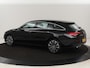 Mercedes-Benz CLA Shooting Brake 250 e AMG Line | Half Leder | Carplay | Stoelverwarming | Camera | LED | Navigatie | Adaptive Cruise