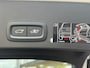 Volvo XC40 1.5 T5 Recharge 262 pk R-Design Navigatie Panoramadak Pilot Asist  ACC 360 Camera Harman Kardon Elek Stoel Dab Stoel + Stuur verwarming Extra Getint Glas Wit Metallic ! Plug In Hybride