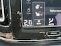 Volvo XC40 1.5 T5 Recharge 262 pk R-Design Navigatie Panoramadak Pilot Asist  ACC 360 Camera Harman Kardon Elek Stoel Dab Stoel + Stuur verwarming Extra Getint Glas Wit Metallic ! Plug In Hybride