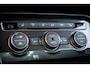 Volkswagen Tiguan 2.0 TDi Automaat Highline I Org. Trehkaak I Virtual Cockpit I Camera I 18 inch. LMV