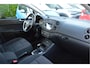 Volkswagen Golf Plus 1.4 TSI Highline Automaat / Apple,android / Climate control / Hoge zit