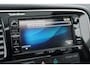 Mitsubishi Outlander 2.0 PHEV instyle+ / TREKHAAK / PANO / STOEL+STUURVERWARMING