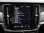 Volvo V90 T6 PLUG-IN HYBRID ULTRA DARK TREKHAAK 20INCH HARMAN KARDON