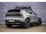 Volvo EX30 Cross Country Twin Motor Performance Ultra 69 kWh | Google | Longe Range | 4x4 | Adaptieve Cruise | Stoel-/Stuurverwarming | Keyless | 360 Camera | Panoramadak | Elektr. Stoelen | Harman Kardon Audio | Elek. Achterklep | Getint Glas