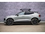 Volvo EX30 Cross Country Twin Motor Performance Ultra 69 kWh | Google | Longe Range | 4x4 | Adaptieve Cruise | Stoel-/Stuurverwarming | Keyless | 360 Camera | Panoramadak | Elektr. Stoelen | Harman Kardon Audio | Elek. Achterklep | Getint Glas