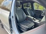 Mercedes-Benz B-klasse 200 Business Solution AMG / Automaat / Panorama dak / Camera / Navigatie / Elektrische stoelen + verwarming