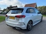 Mercedes-Benz B-klasse 200 Business Solution AMG / Automaat / Panorama dak / Camera / Navigatie / Elektrische stoelen + verwarming