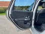 Mercedes-Benz B-klasse 200 Business Solution AMG / Automaat / Panorama dak / Camera / Navigatie / Elektrische stoelen + verwarming