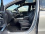 Mercedes-Benz B-klasse 200 Business Solution AMG / Automaat / Panorama dak / Camera / Navigatie / Elektrische stoelen + verwarming