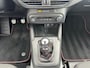 Ford Focus 1.0 EcoBoost Hybrid ST Line X | Navigatie | Apple carplay & Android auto | Parkeersensoren voor en achter | Achteruitrijcamera | Draadloos opladen | Cruise control | Keyless entry | 18" lichtmetalen velgen |