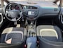 Kia Ceed cee'd Sportswagon 1.0 T-GDi GT-Line Summer Edition | Navigatie | Cruise control | Panorama dak | Parkeersensor achter | Achteruitrijcamera | Stoelverwarming voor | Stuur verwarming | 17" lichtmetalen velgen | Privacy glas |