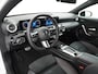 Mercedes-Benz A-klasse 250 e AMG Line | Trekhaak Wegklapbaar | Sfeerverlichting | Klasse 3 Alarm | Verwarmd Stuurwiel | Augmented reality | DAB+ Radio