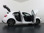 Mercedes-Benz A-klasse 250 e AMG Line | Trekhaak Wegklapbaar | Sfeerverlichting | Klasse 3 Alarm | Verwarmd Stuurwiel | Augmented reality | DAB+ Radio