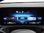 Mercedes-Benz A-klasse 250 e AMG Line | Trekhaak Wegklapbaar | Sfeerverlichting | Klasse 3 Alarm | Verwarmd Stuurwiel | Augmented reality | DAB+ Radio