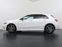 Mercedes-Benz A-klasse 250 e AMG Line | Trekhaak Wegklapbaar | Sfeerverlichting | Klasse 3 Alarm | Verwarmd Stuurwiel | Augmented reality | DAB+ Radio